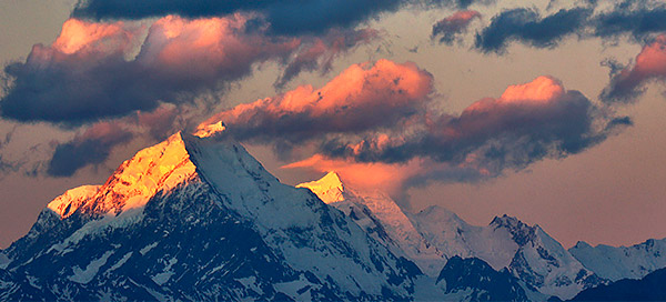 Mount Cook at sunrise, South Island, New Zealand photo tour image
